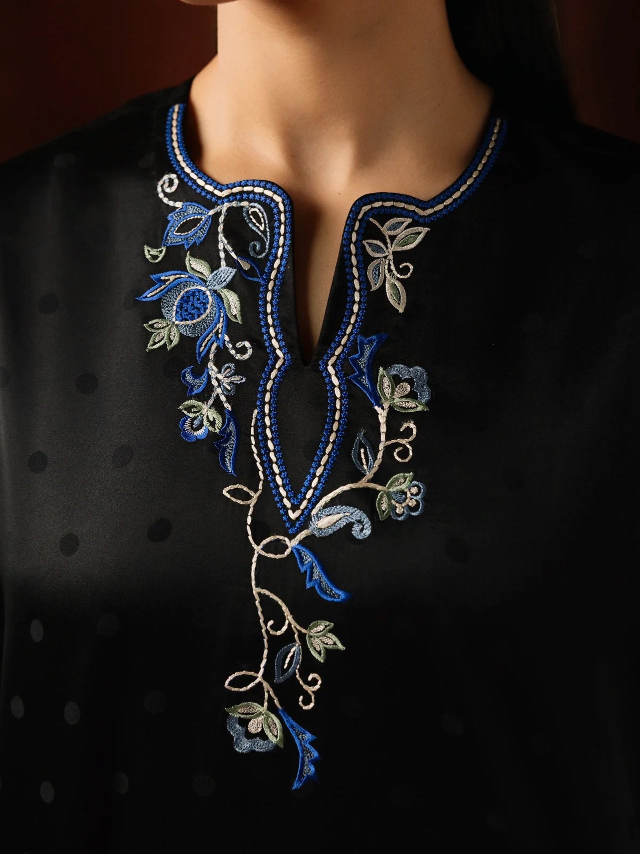 09 Pret Embroidered Black