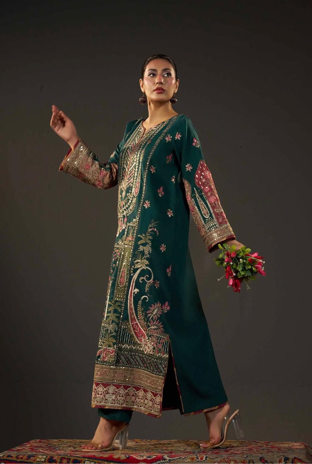 KHADAR KAFTAN EMB-582 A