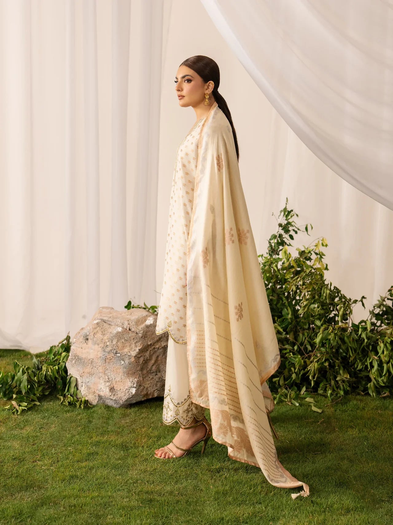 Embroidered Jacquard Suit