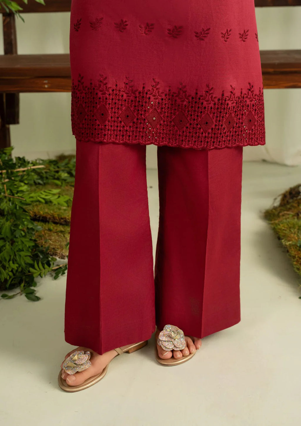 CAMBRIC MAROON