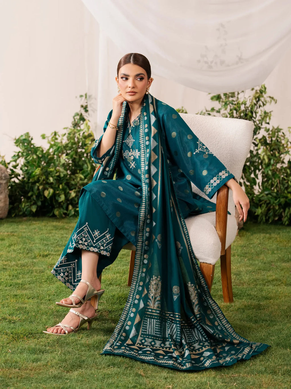 Embroidered Jacquard Suit