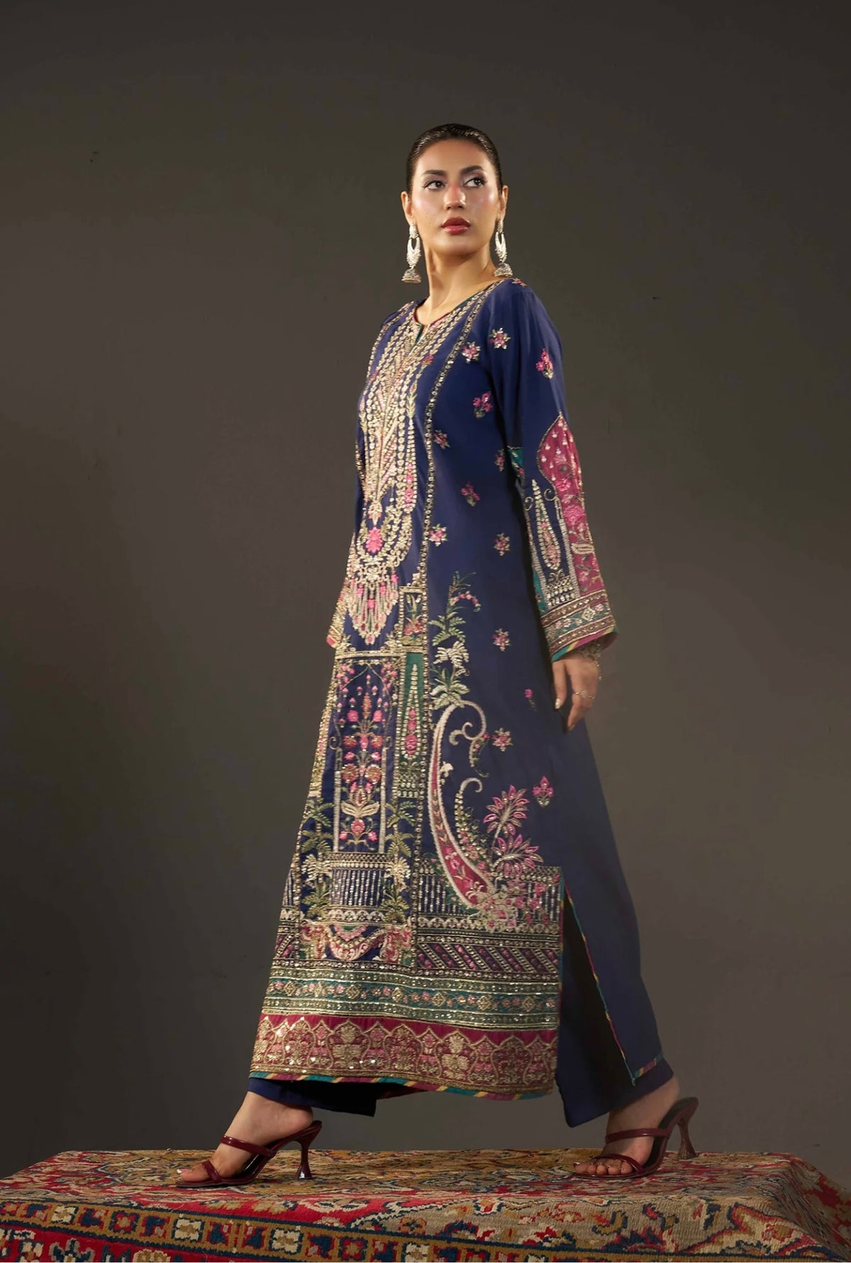 KHADAR KAFTAN EMB-582 D