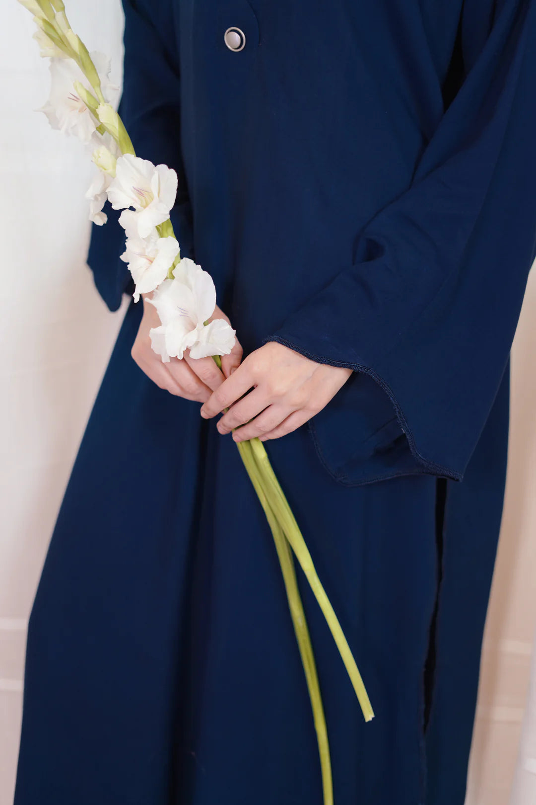 SOLID NB10 - NAVY BLUE