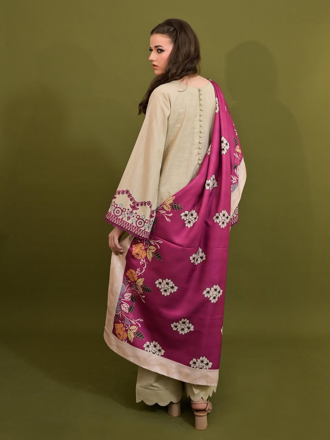 Bisque Khaddar