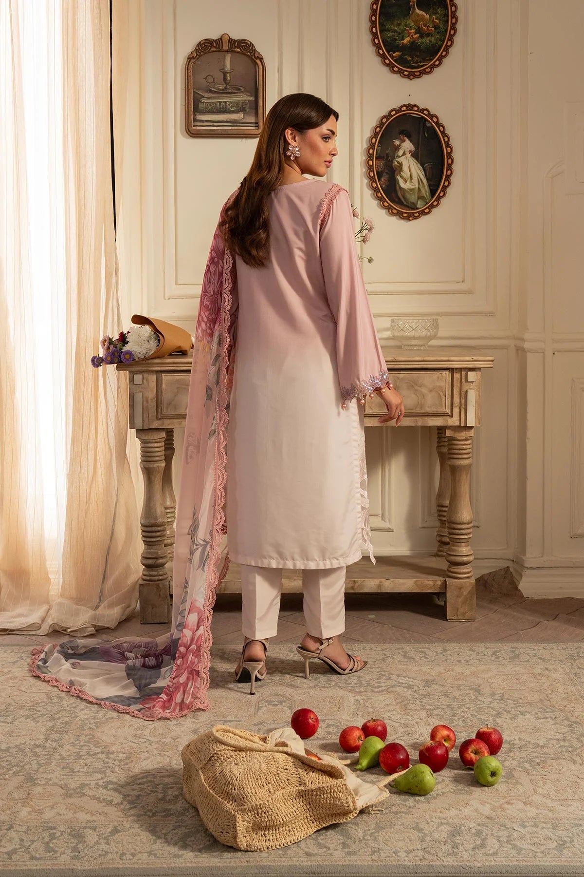 Mah e Noor