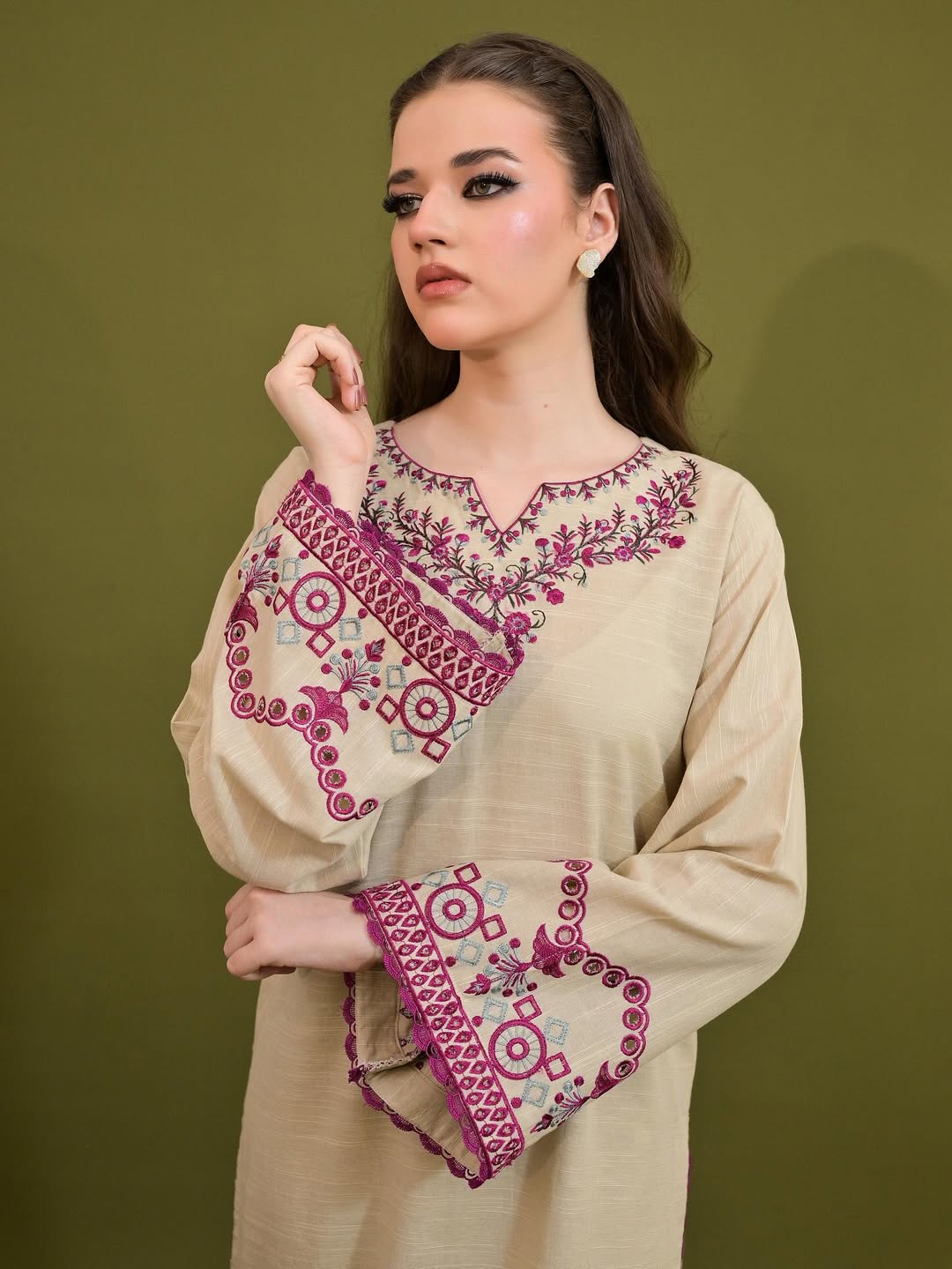Bisque Khaddar