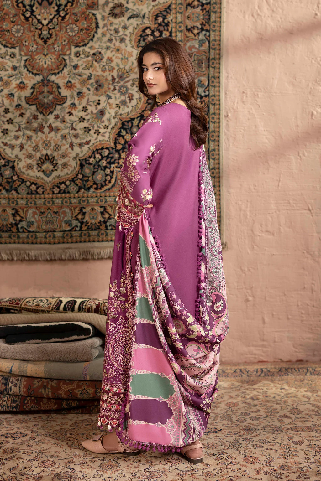 Embroidered Dhanak