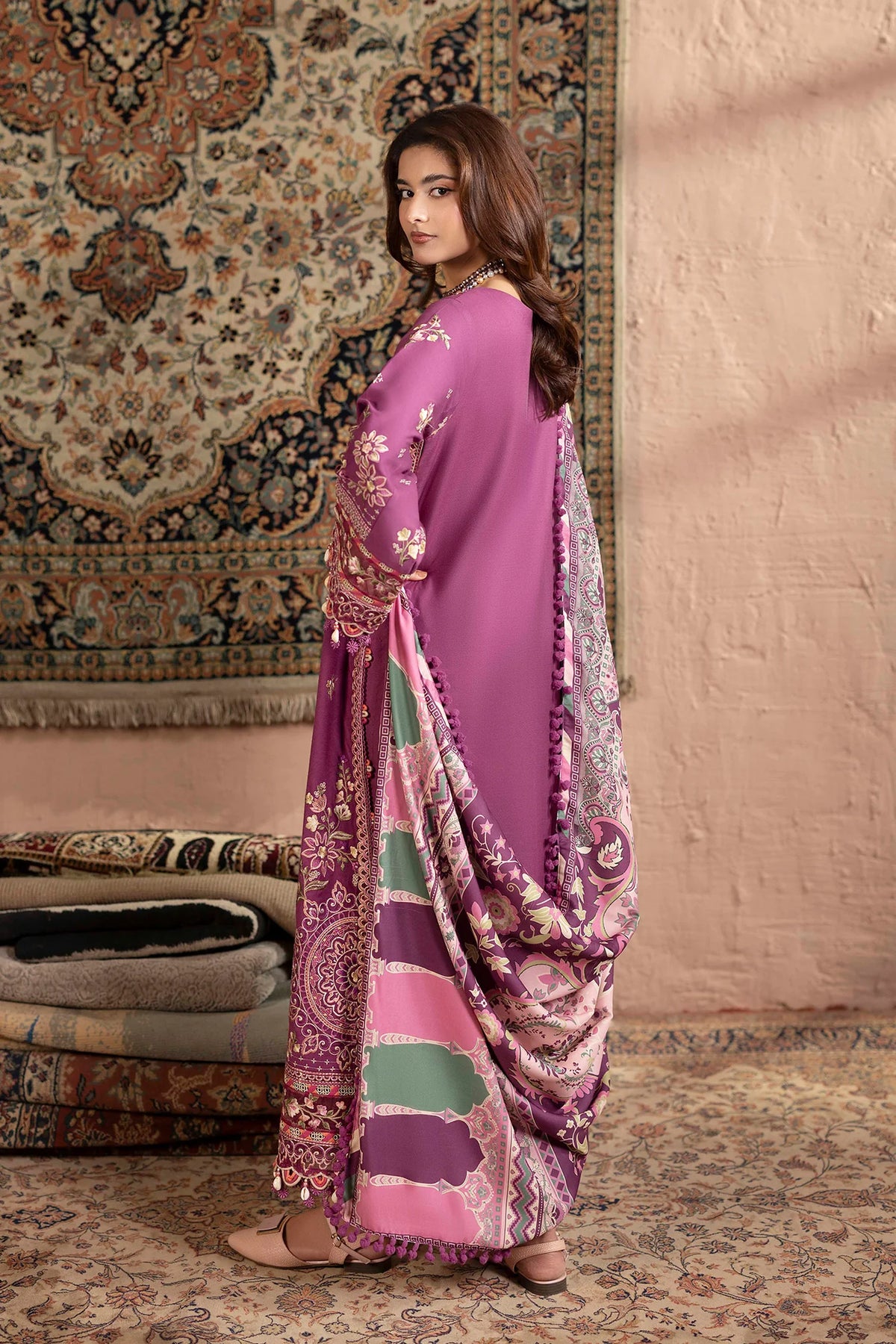 Embroidered Dhanak