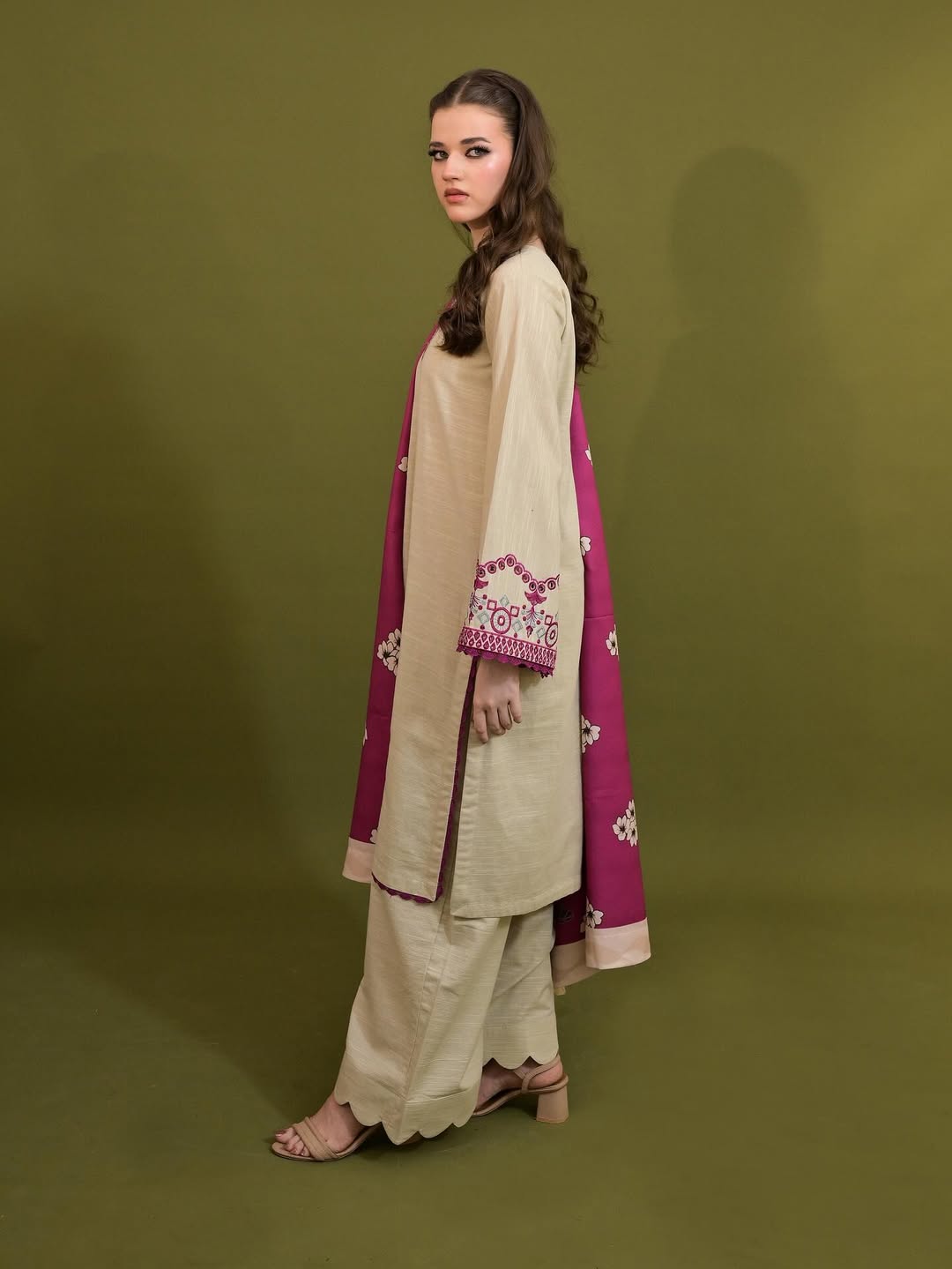 Bisque Khaddar