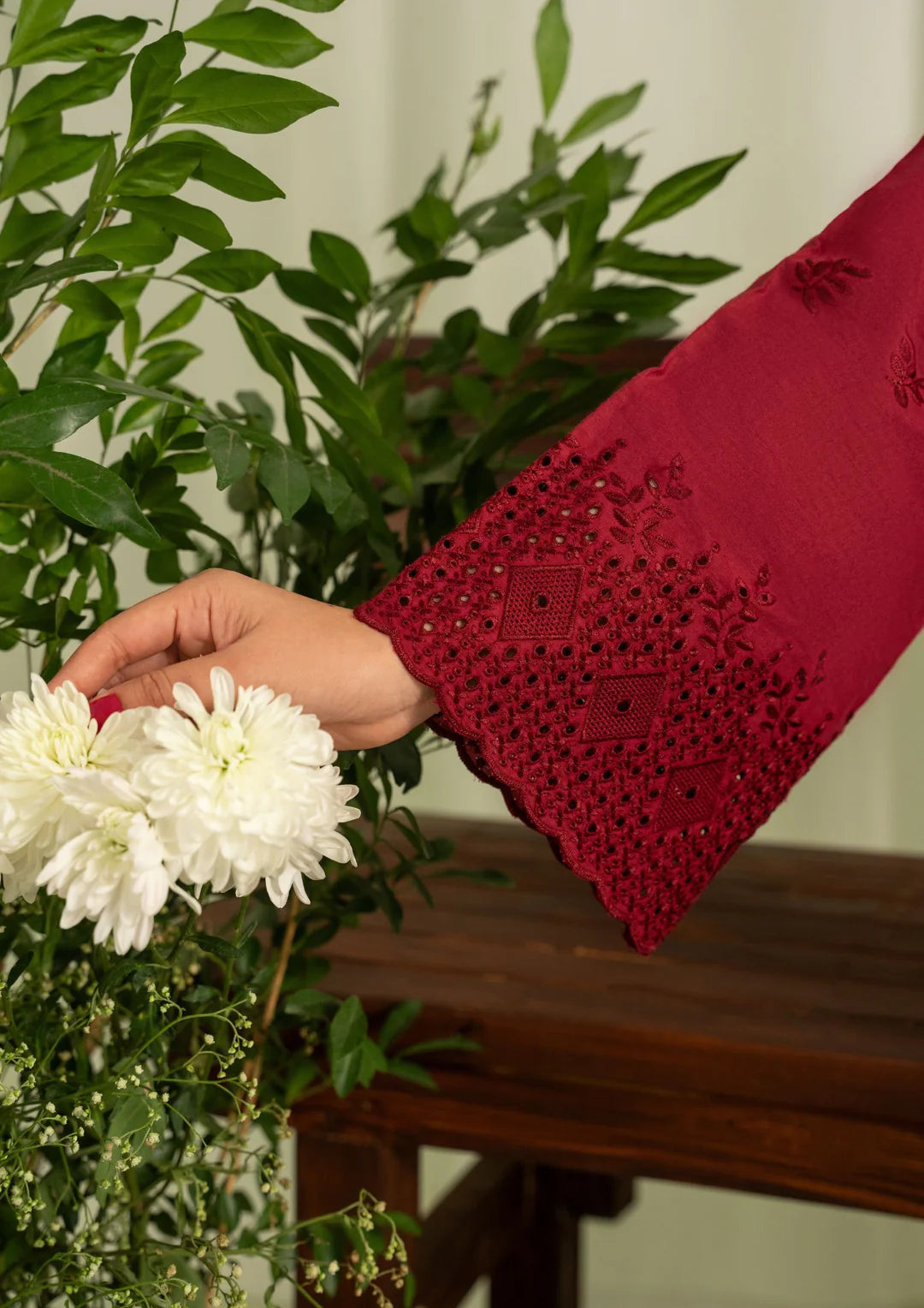 CAMBRIC MAROON
