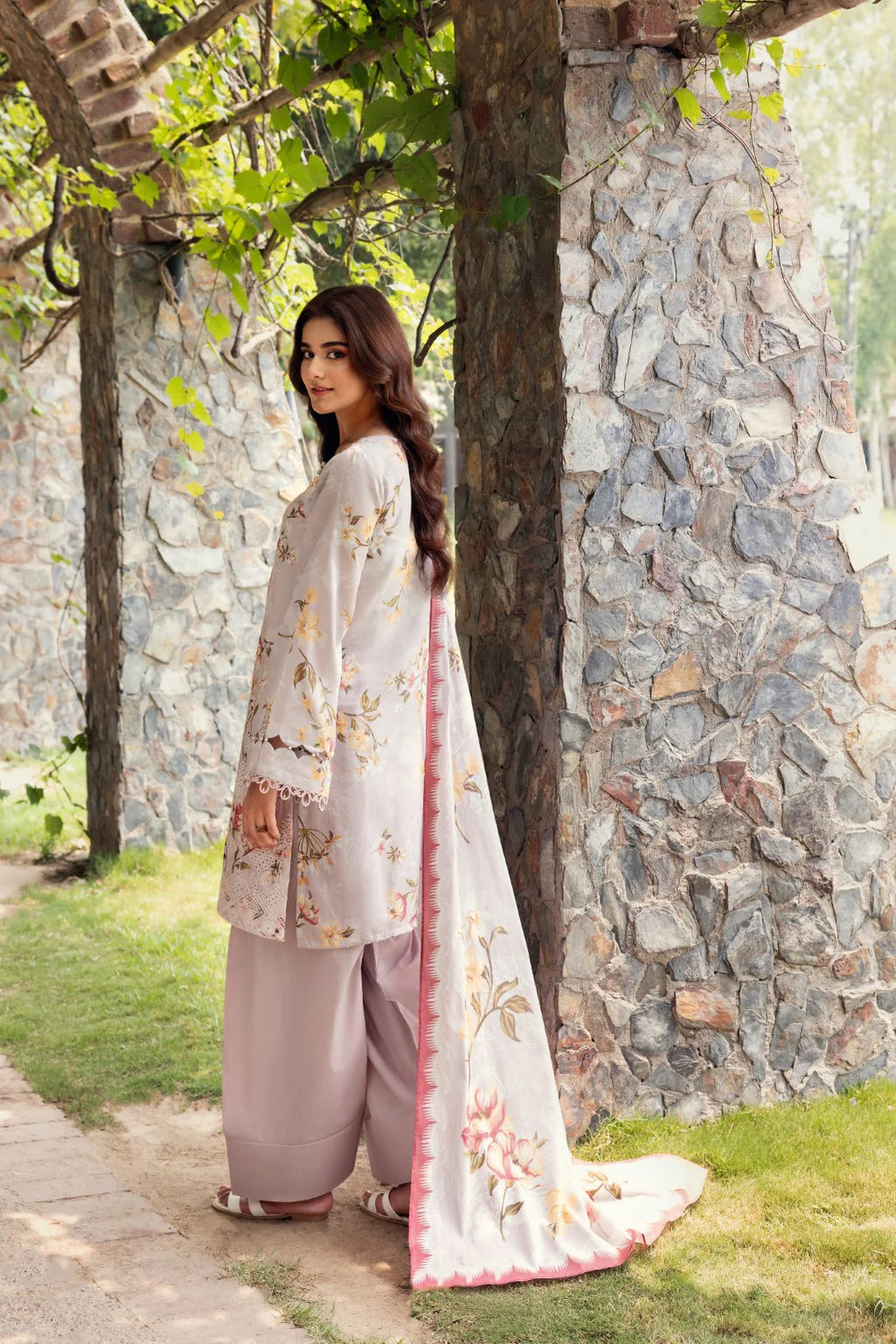 Baad-e-Saba - 5569