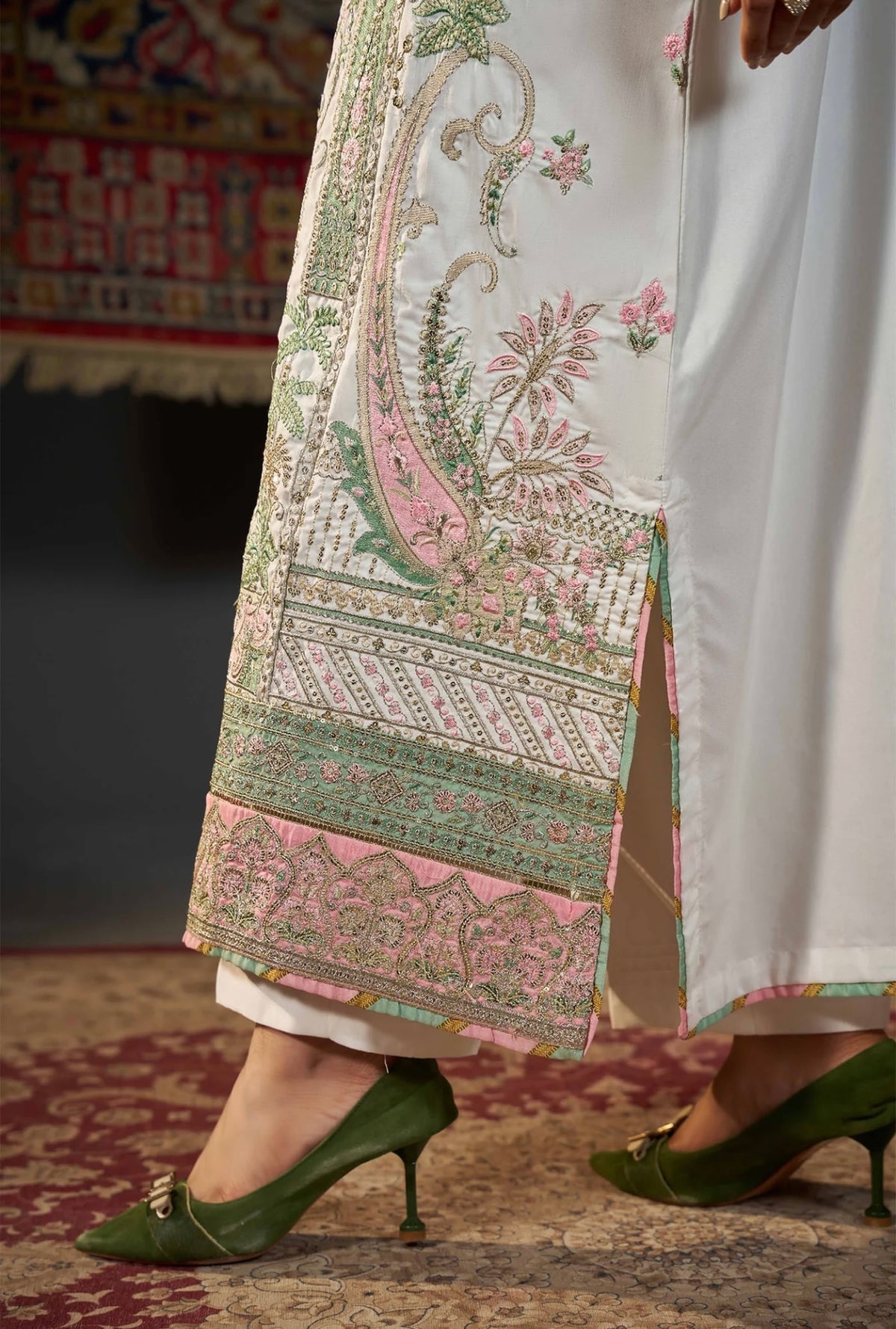 KHADAR KAFTAN EMB-582 B