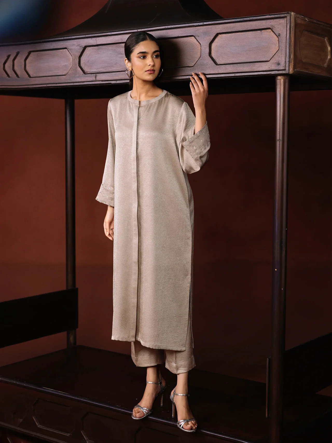 02 Pret Solid Beige