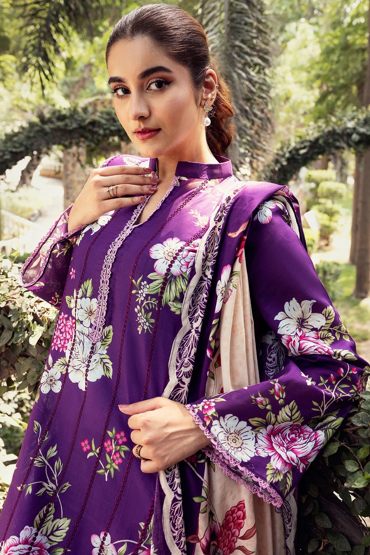 Kaasni - 5564