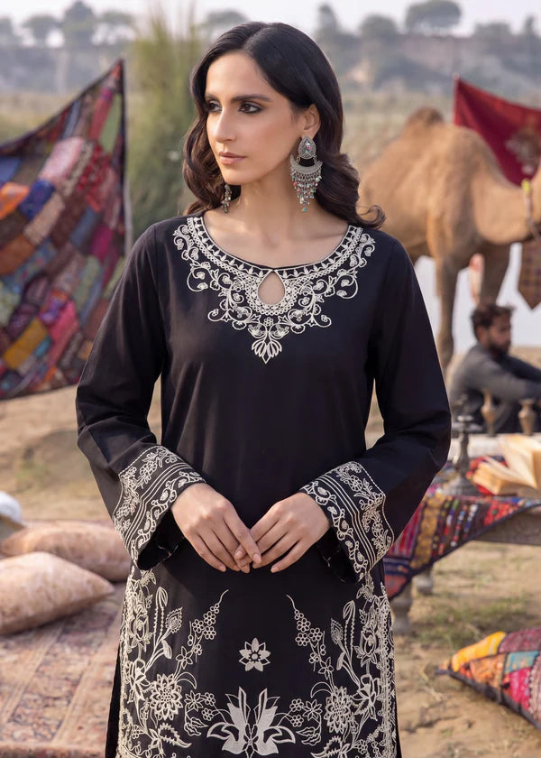 Parda e Nasheen Black