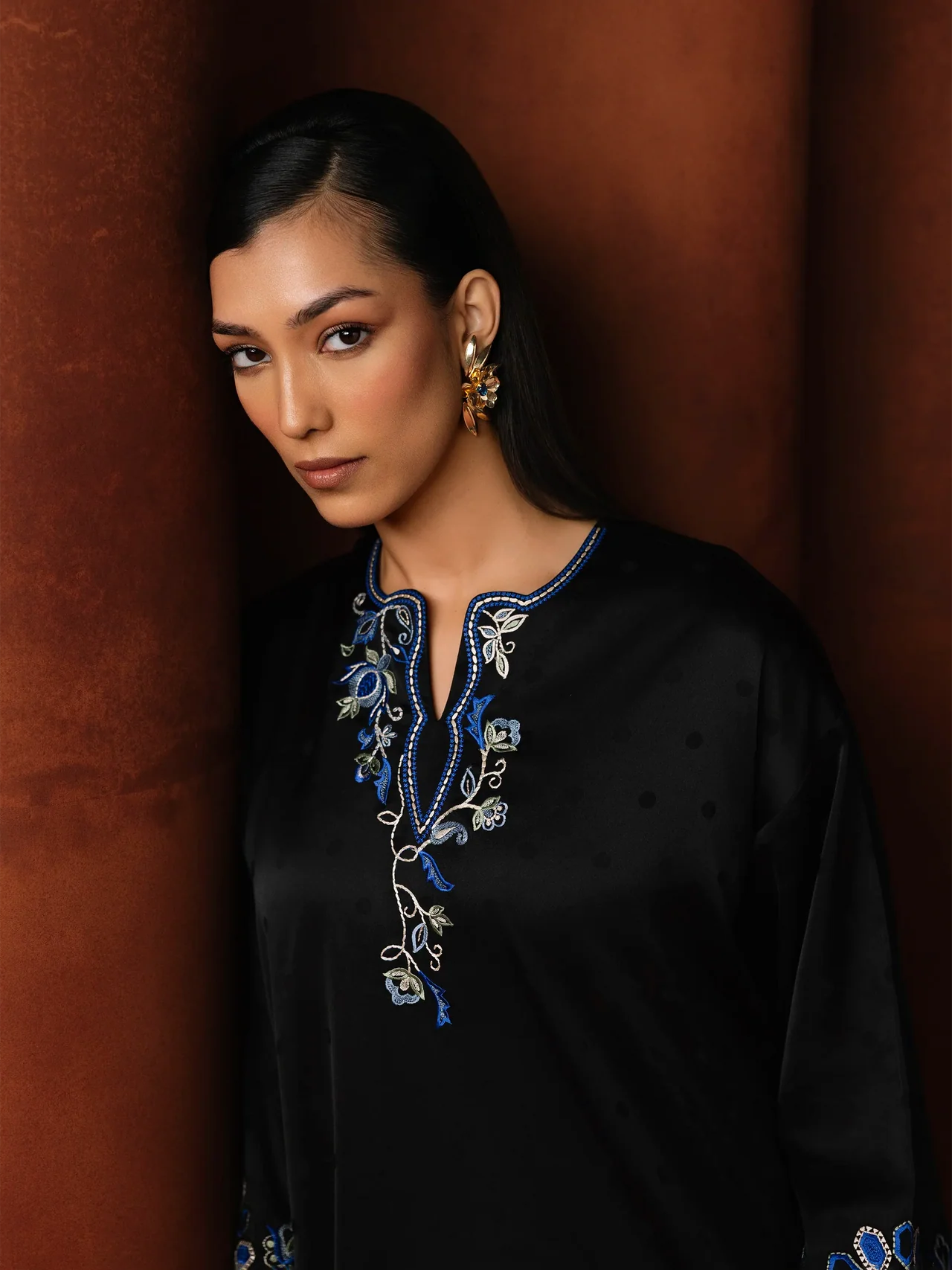 09 Pret Embroidered Black