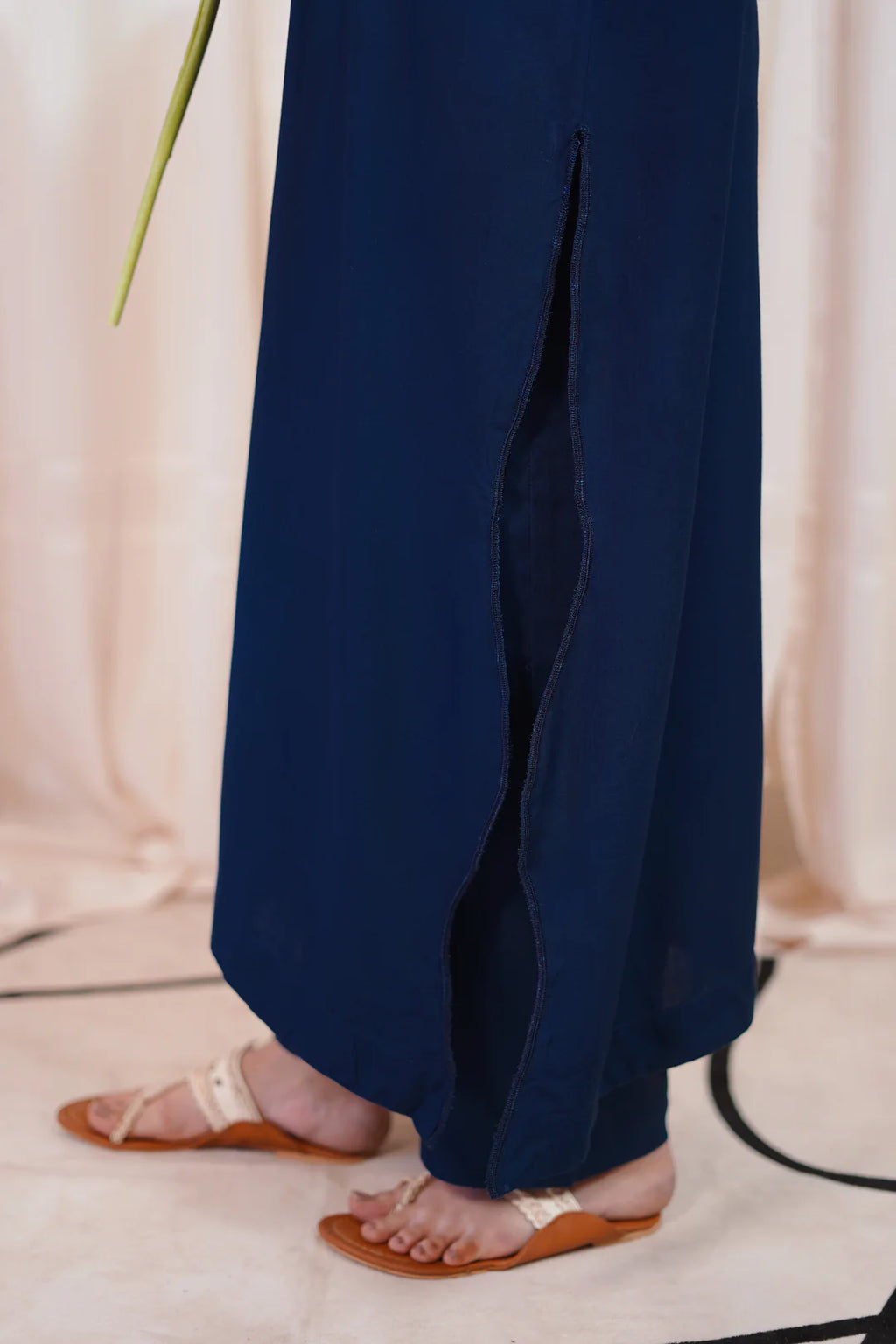 SOLID NB10 - NAVY BLUE