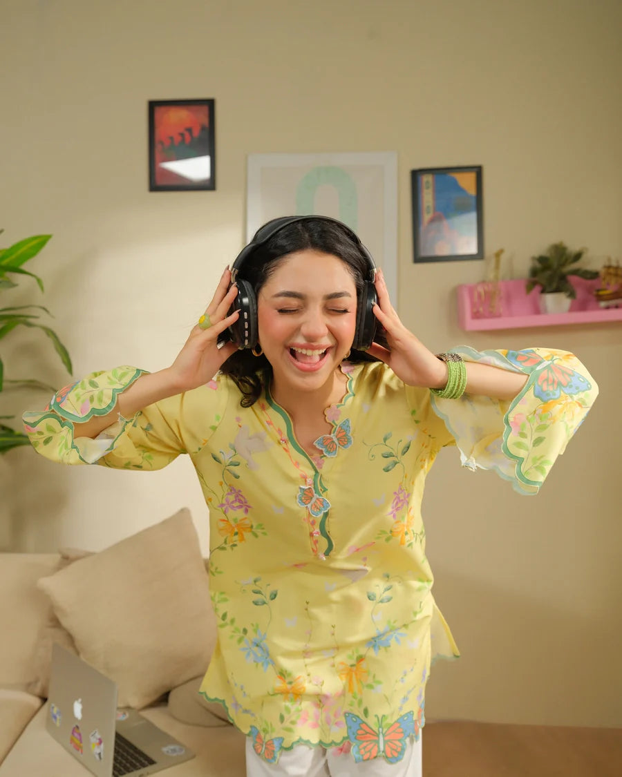 Creme Blue