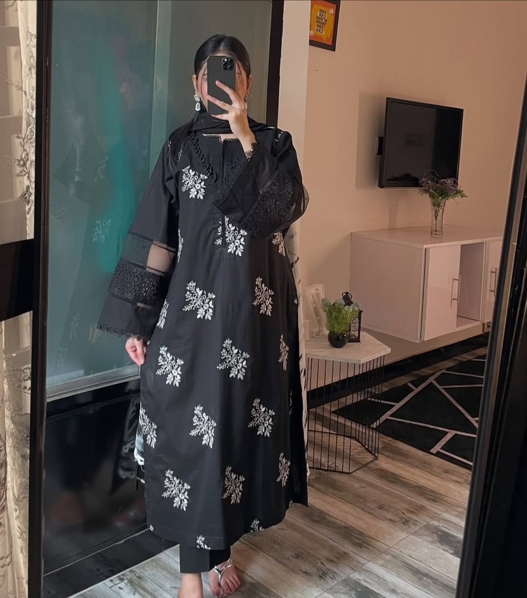 Mehr Black