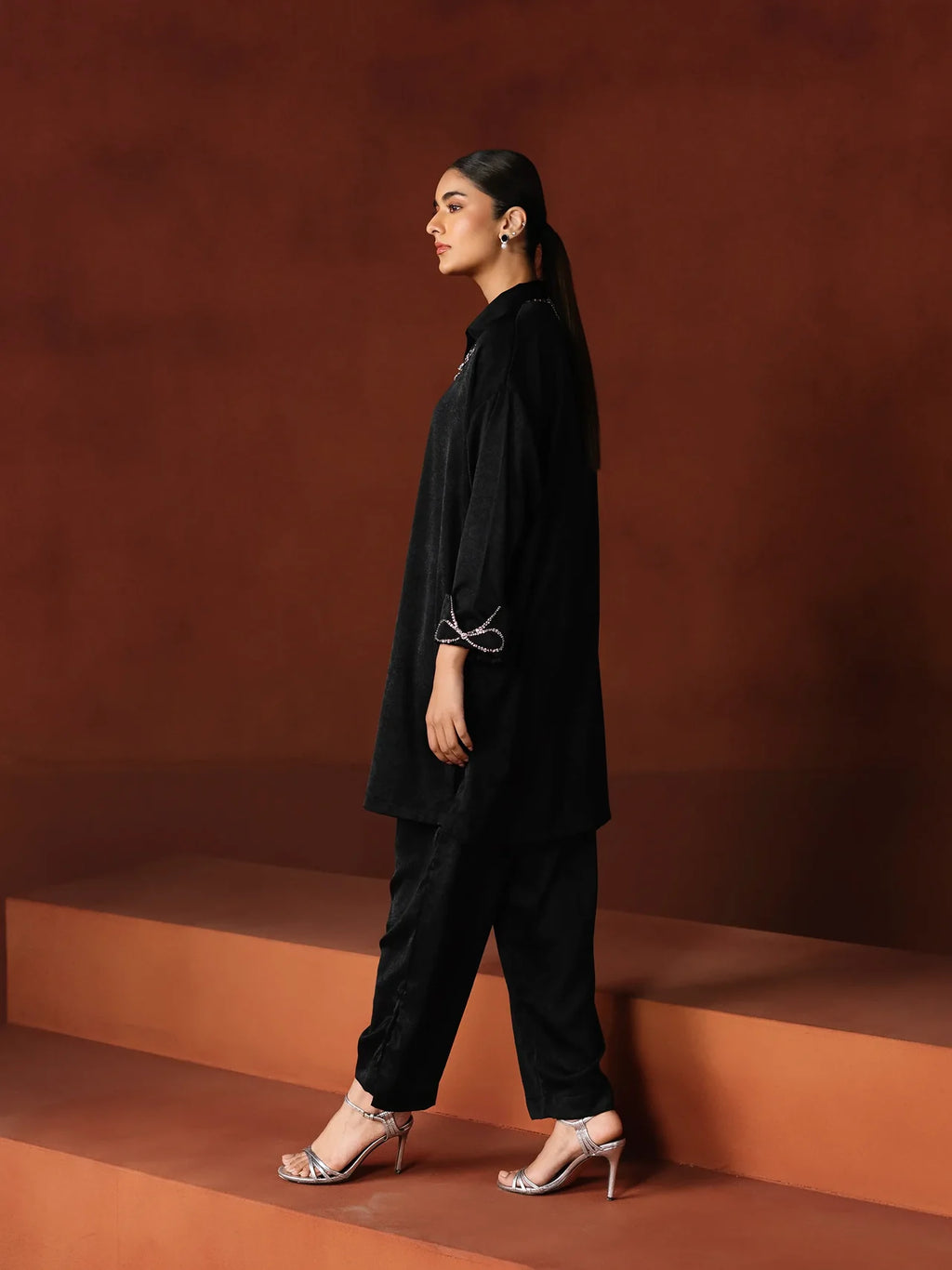 01 Pret Solid Black