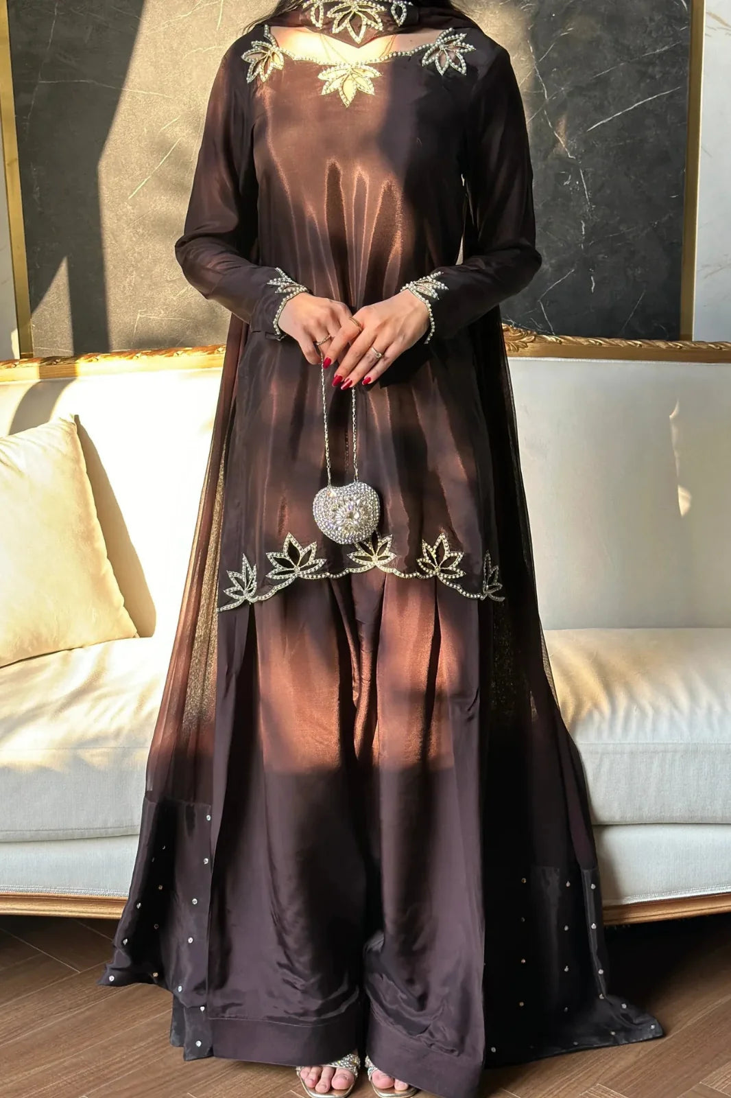 LUXURY BROWN