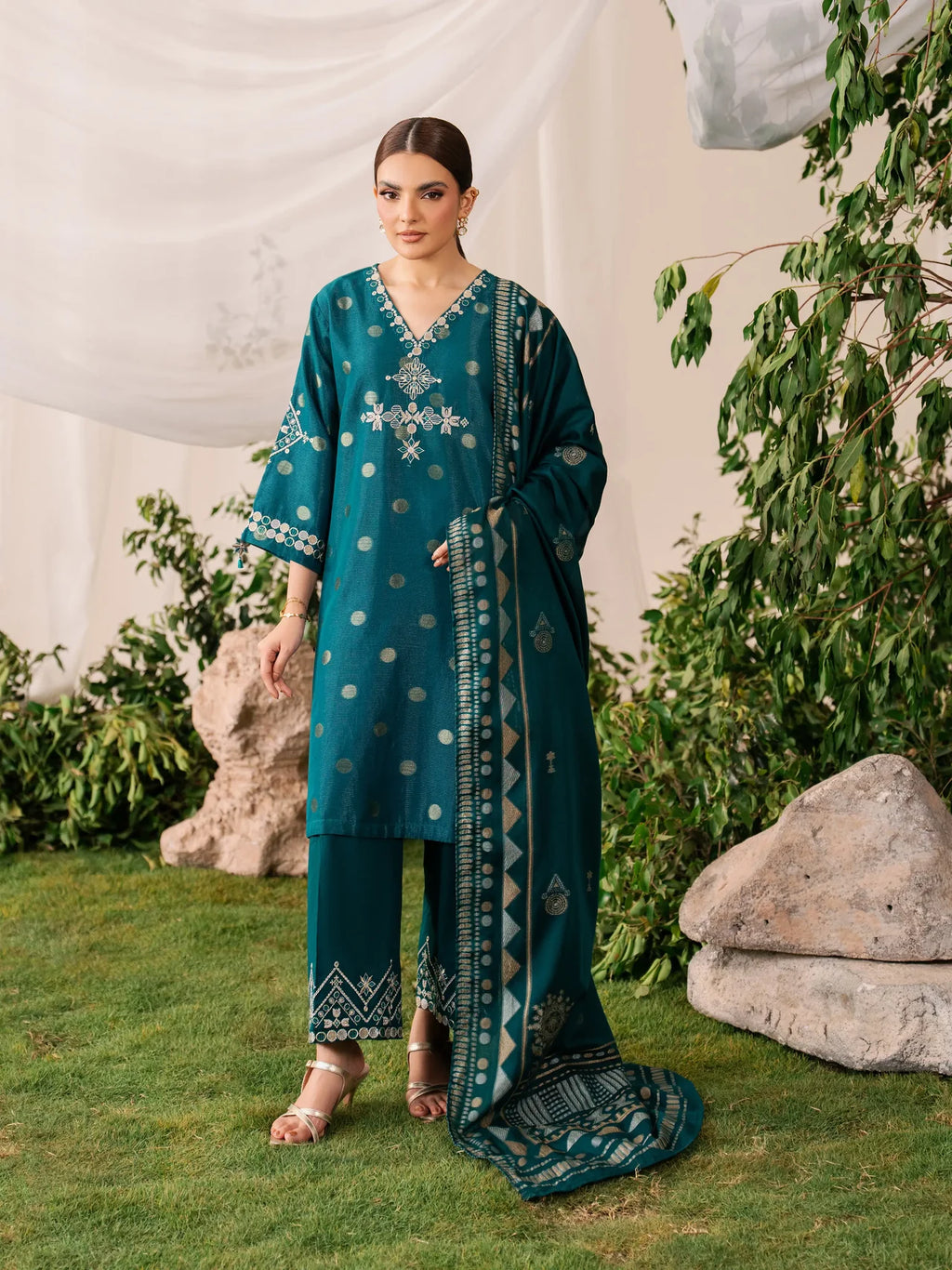 Embroidered Jacquard Suit