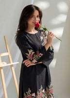 Orwiya_Black
